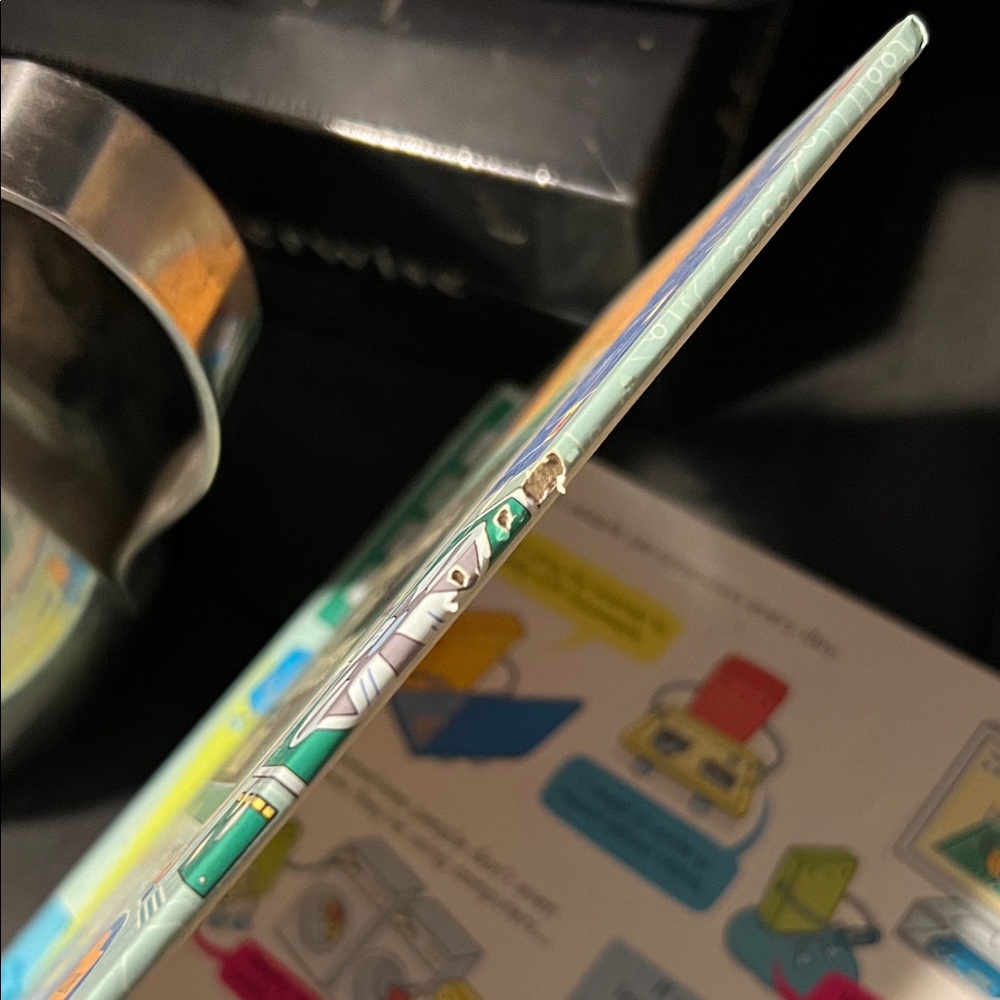 Usborne How Computers Work Book - Vibrant Tech Guide - Picture 4 of 6